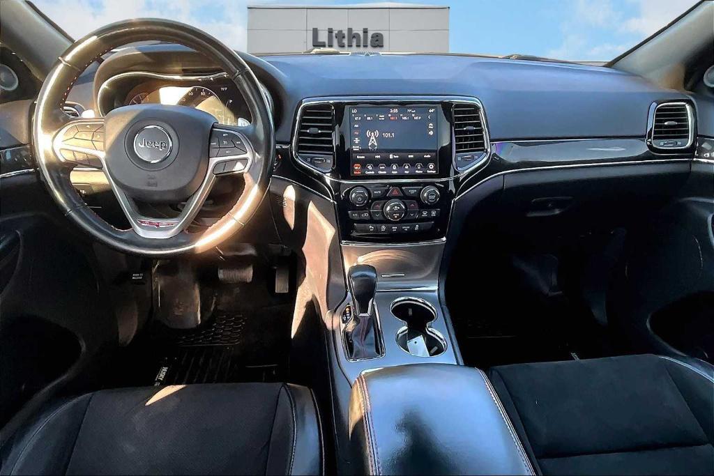 used 2020 Jeep Grand Cherokee car, priced at $25,900