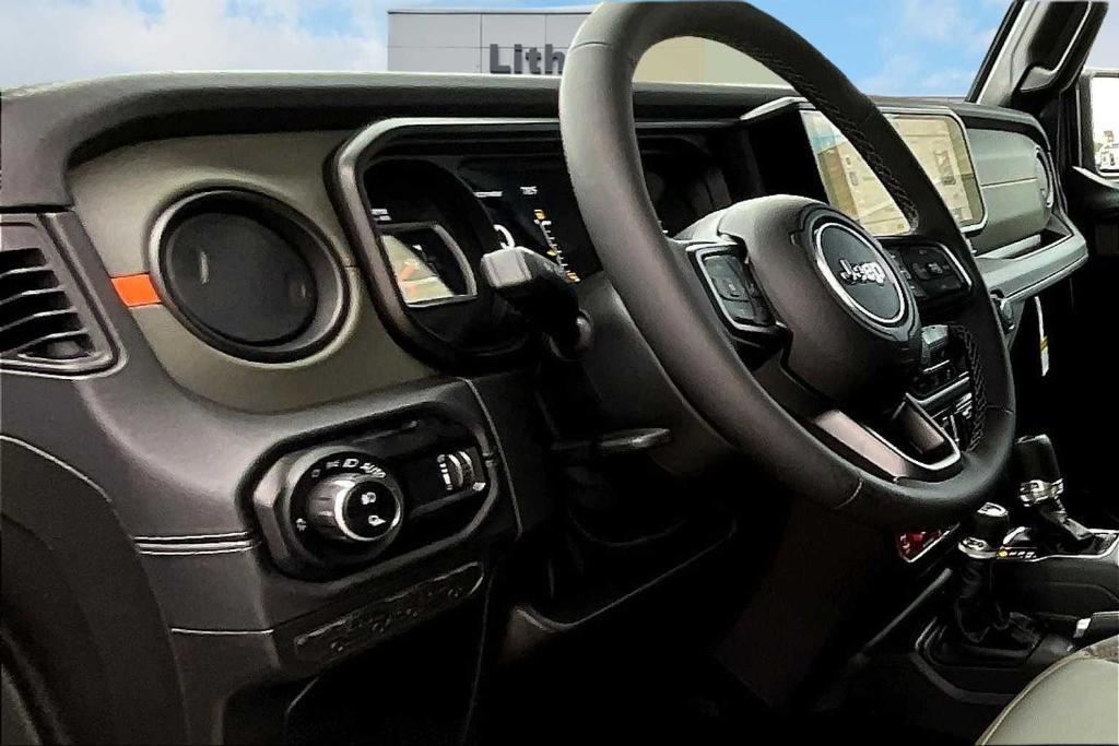 new 2025 Jeep Gladiator car, priced at $59,679