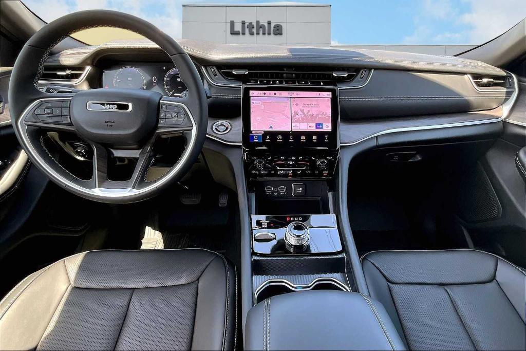 new 2025 Jeep Grand Cherokee car, priced at $50,725