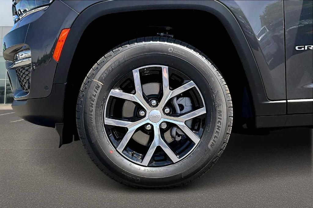 new 2025 Jeep Grand Cherokee car, priced at $50,725