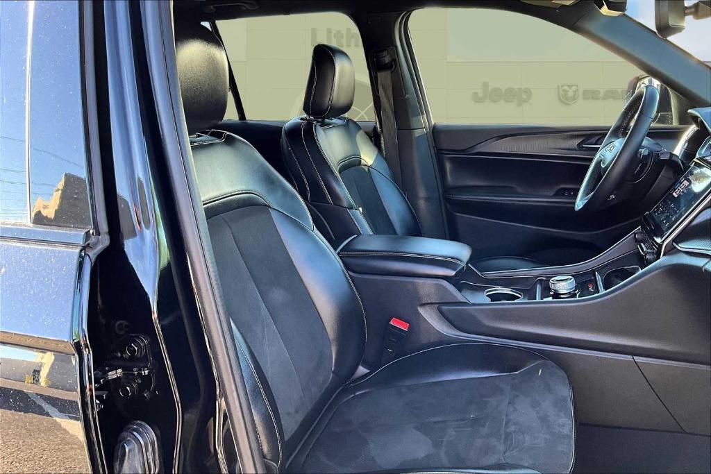 used 2024 Jeep Grand Cherokee car, priced at $34,500