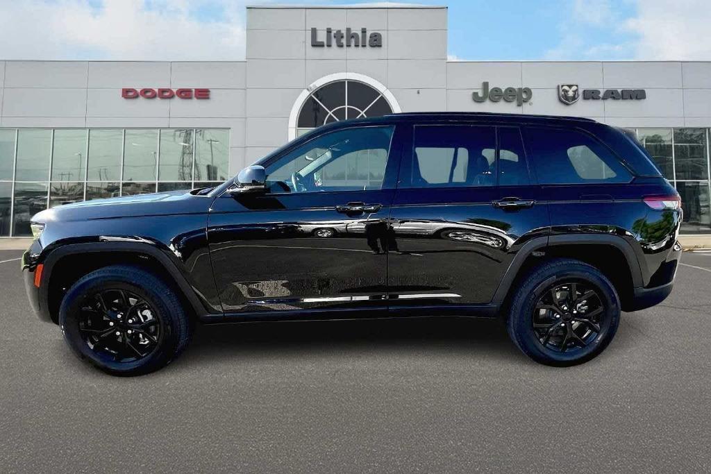 used 2024 Jeep Grand Cherokee car, priced at $34,500
