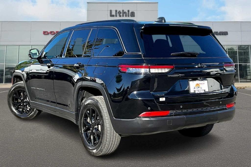 used 2024 Jeep Grand Cherokee car, priced at $34,500