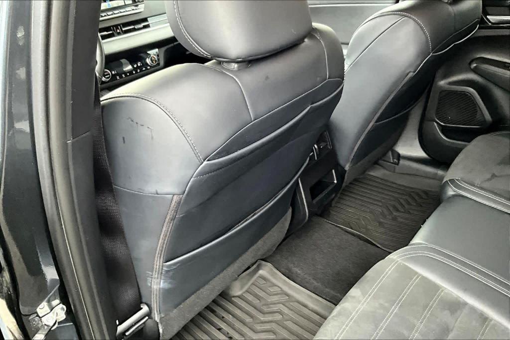 used 2024 Mitsubishi Outlander car, priced at $23,995