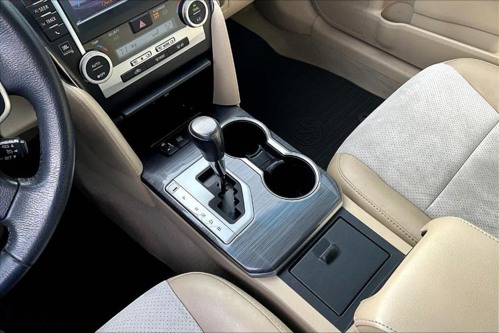 used 2013 Toyota Camry Hybrid car, priced at $14,900