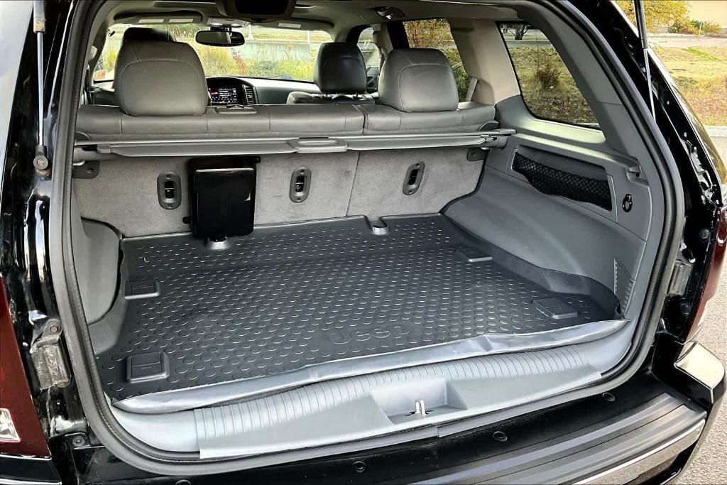 used 2007 Jeep Grand Cherokee car, priced at $21,900