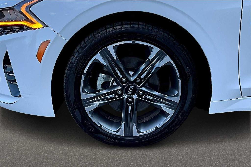 used 2021 Kia K5 car, priced at $25,000