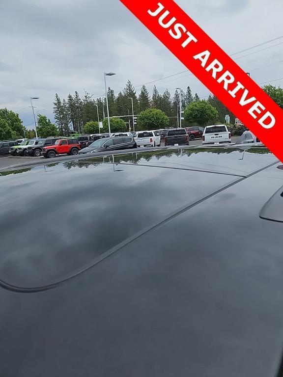 used 2015 Jeep Grand Cherokee car, priced at $39,750