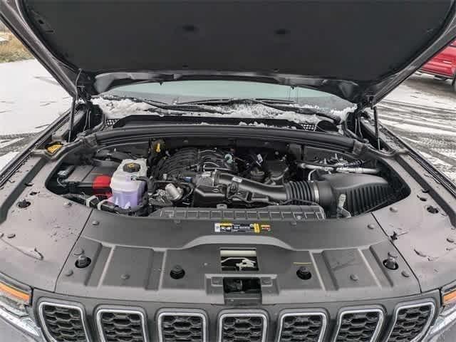 new 2025 Jeep Grand Cherokee car, priced at $41,561
