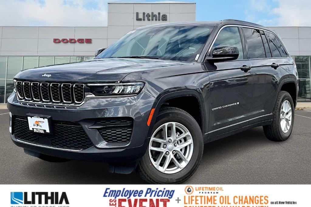 new 2025 Jeep Grand Cherokee car, priced at $37,000