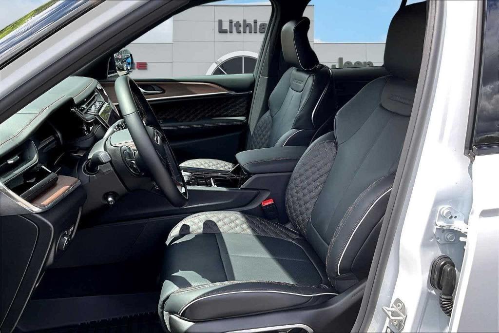 new 2025 Jeep Grand Cherokee car, priced at $63,750