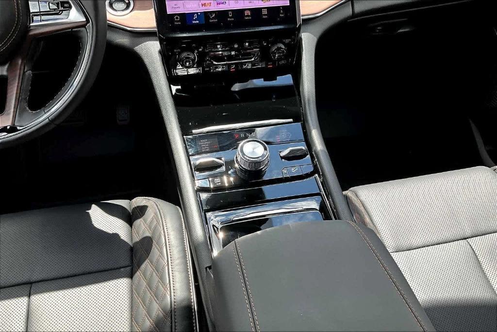 new 2025 Jeep Grand Cherokee car, priced at $63,750