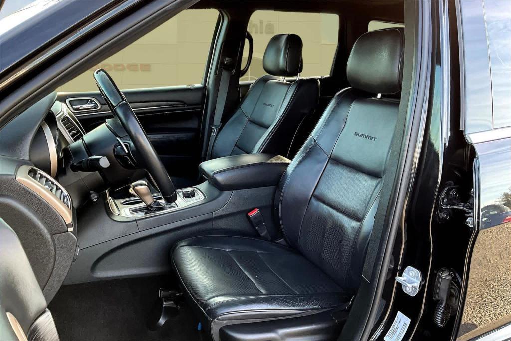 used 2016 Jeep Grand Cherokee car, priced at $19,900