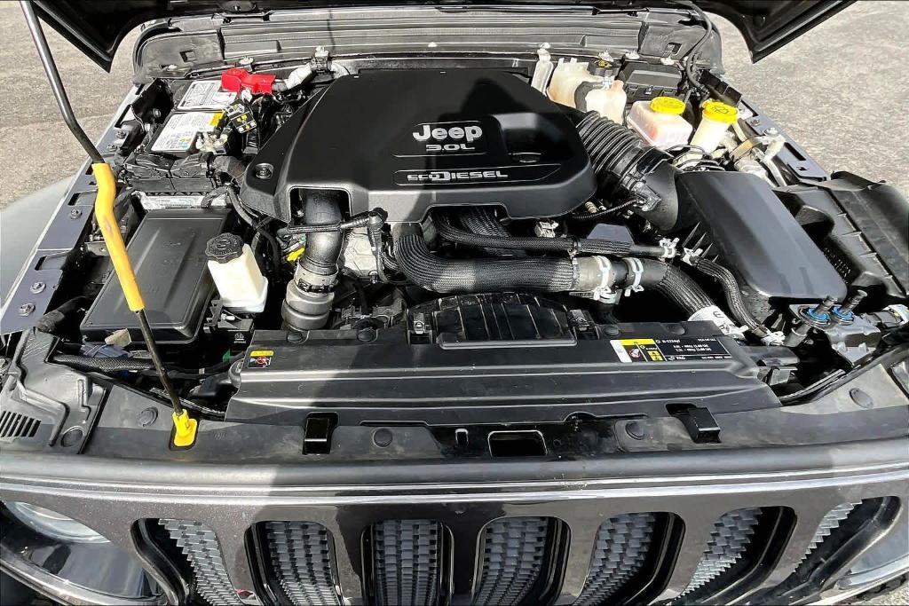 used 2020 Jeep Wrangler Unlimited car, priced at $31,900