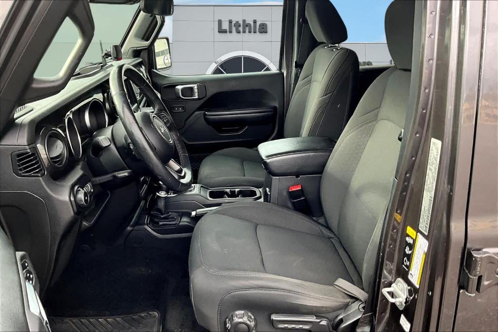 used 2020 Jeep Wrangler Unlimited car, priced at $31,900