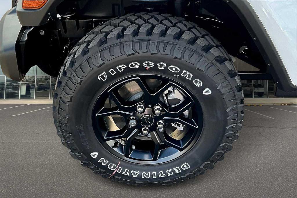 new 2025 Jeep Gladiator car, priced at $49,989