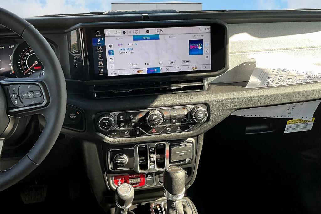 new 2025 Jeep Gladiator car, priced at $49,989