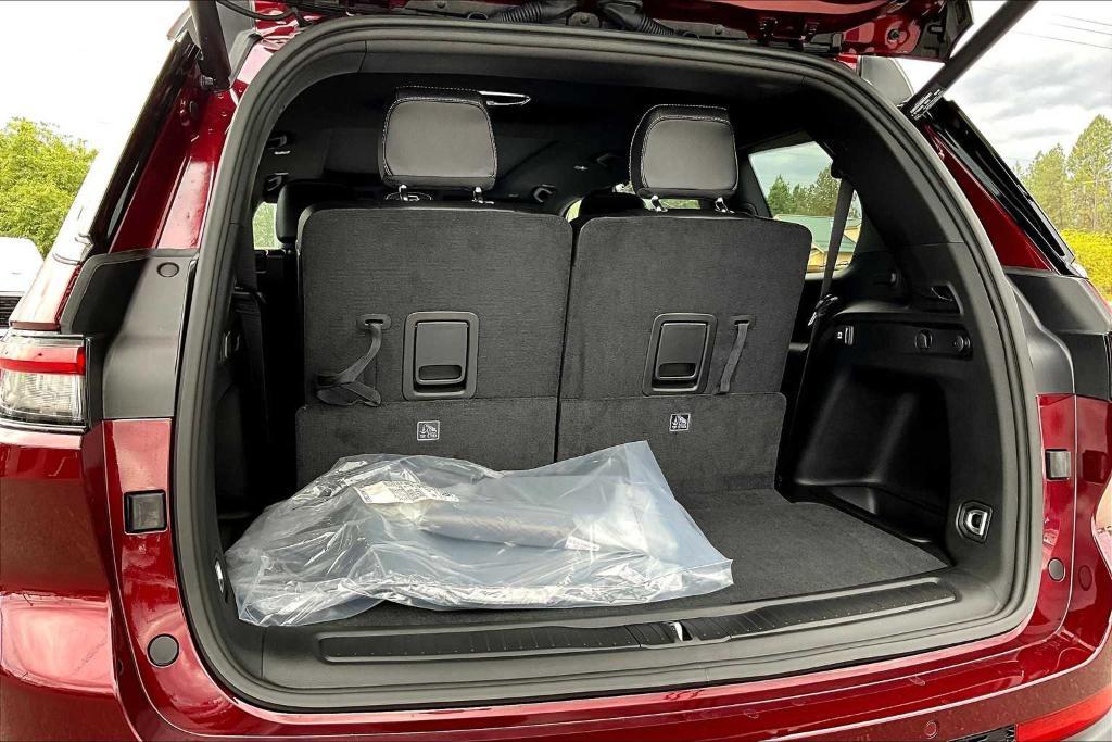 new 2025 Jeep Grand Cherokee L car, priced at $55,400