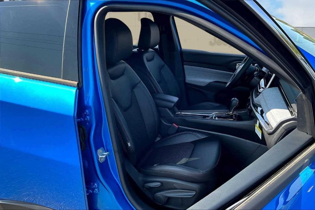 new 2025 Jeep Compass car, priced at $33,200