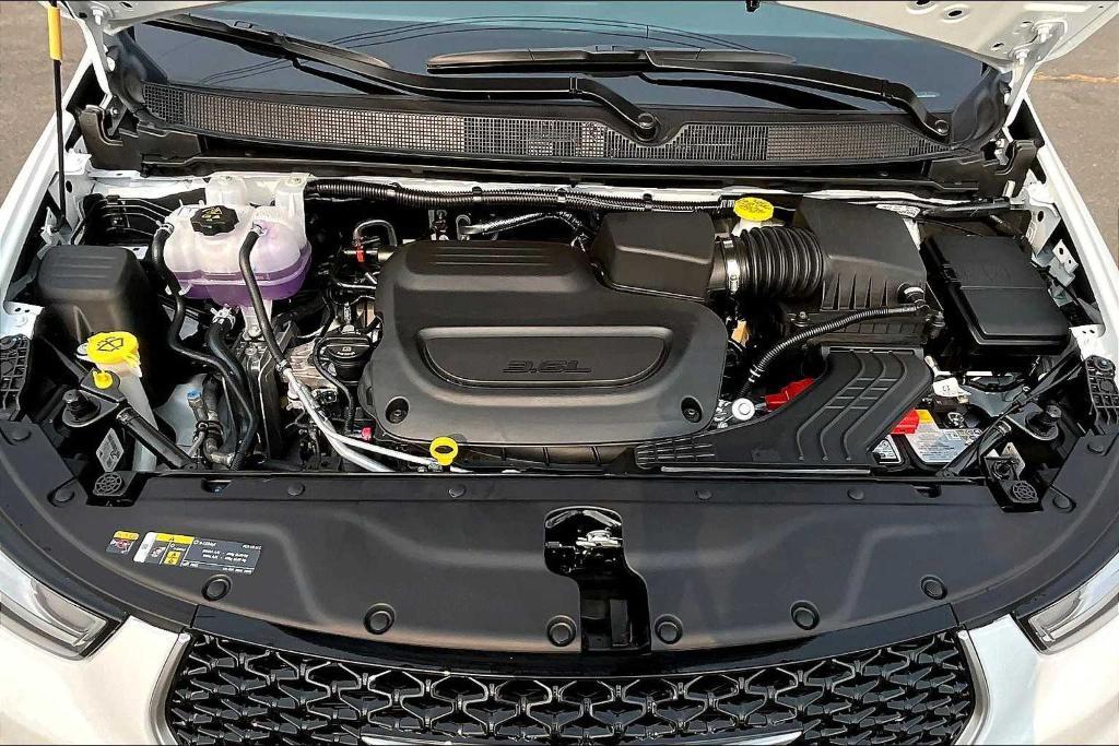 new 2026 Chrysler Pacifica car, priced at $58,022