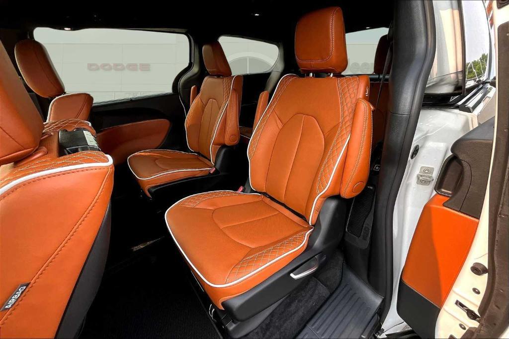 new 2026 Chrysler Pacifica car, priced at $58,022