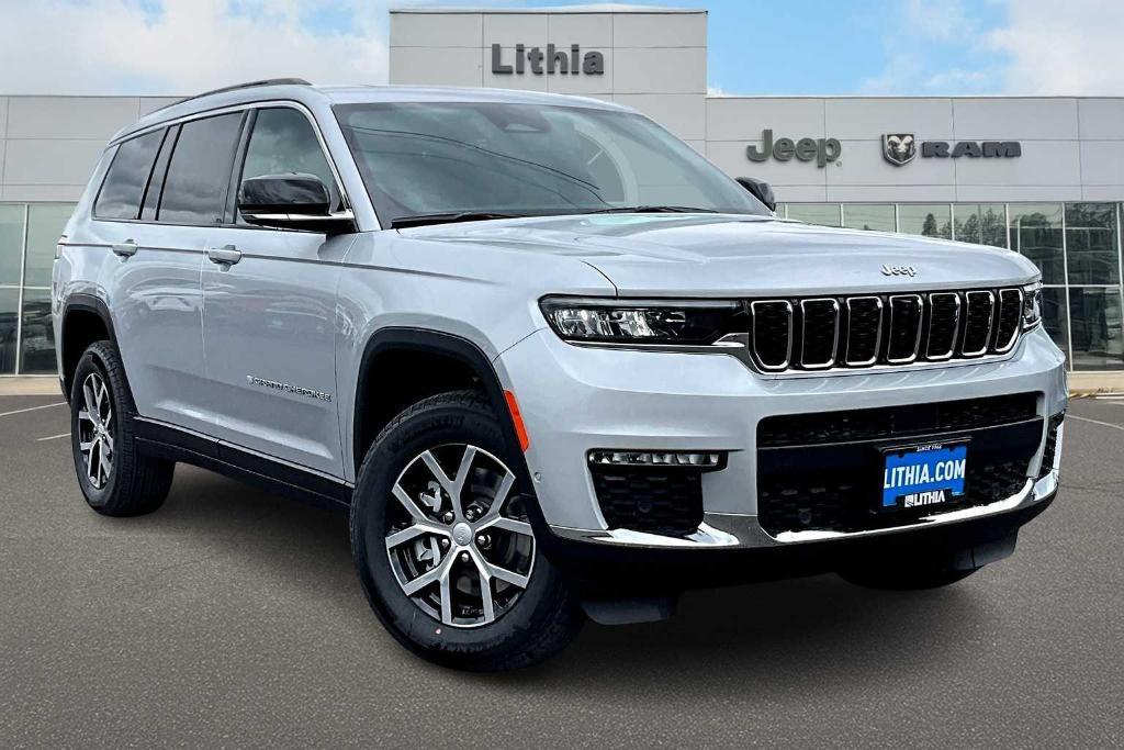 new 2025 Jeep Grand Cherokee L car, priced at $51,000