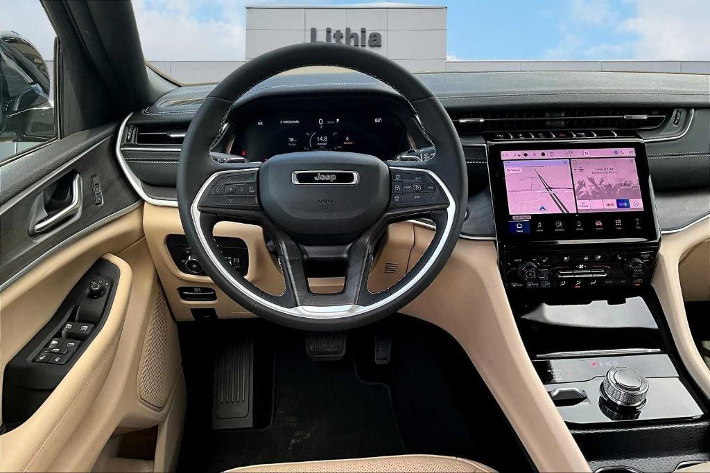new 2025 Jeep Grand Cherokee L car, priced at $54,400