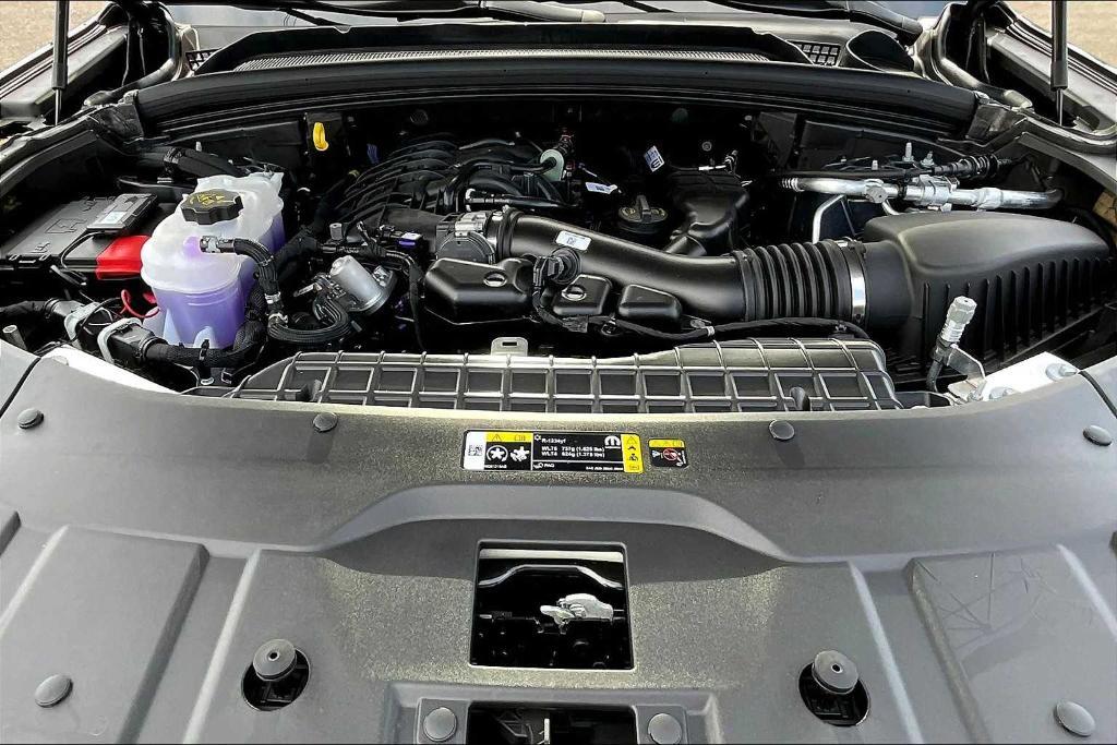 new 2025 Jeep Grand Cherokee L car, priced at $54,400