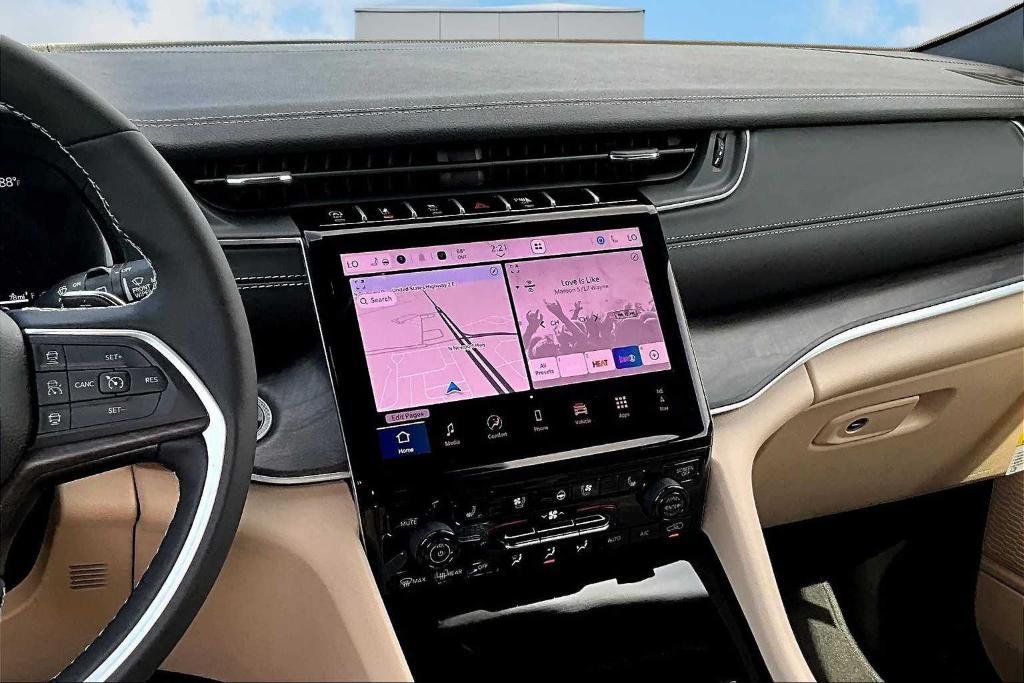 new 2025 Jeep Grand Cherokee L car, priced at $54,400