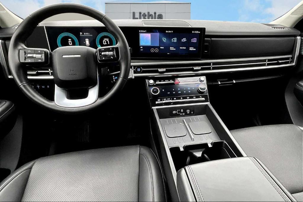 used 2025 Hyundai Santa Fe car, priced at $34,900