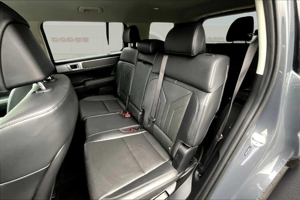 used 2025 Hyundai Santa Fe car, priced at $34,900