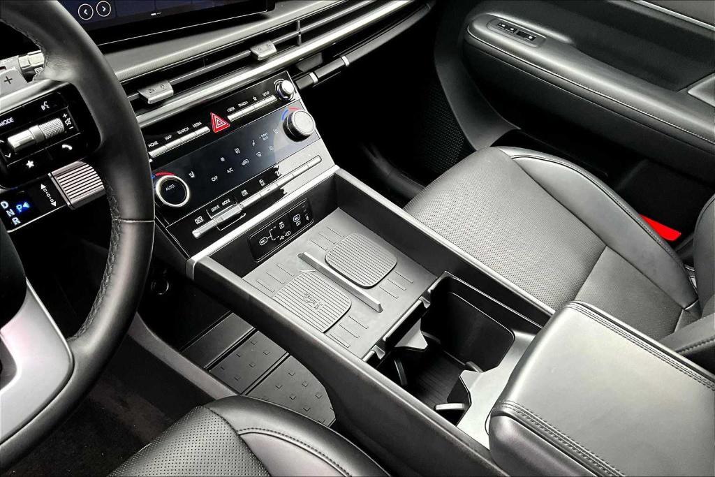 used 2025 Hyundai Santa Fe car, priced at $34,900