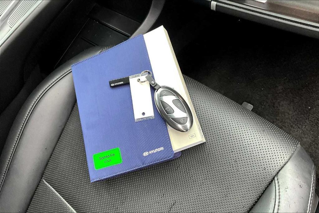 used 2025 Hyundai Santa Fe car, priced at $34,900