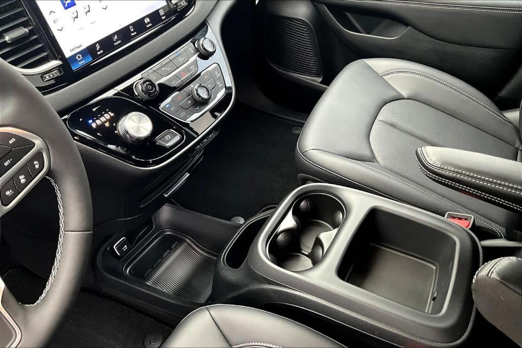 new 2025 Chrysler Voyager car, priced at $38,580