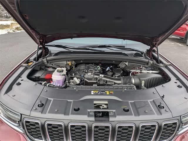 new 2025 Jeep Grand Cherokee car, priced at $41,561