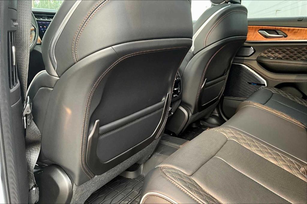 new 2025 Jeep Grand Cherokee car, priced at $66,950