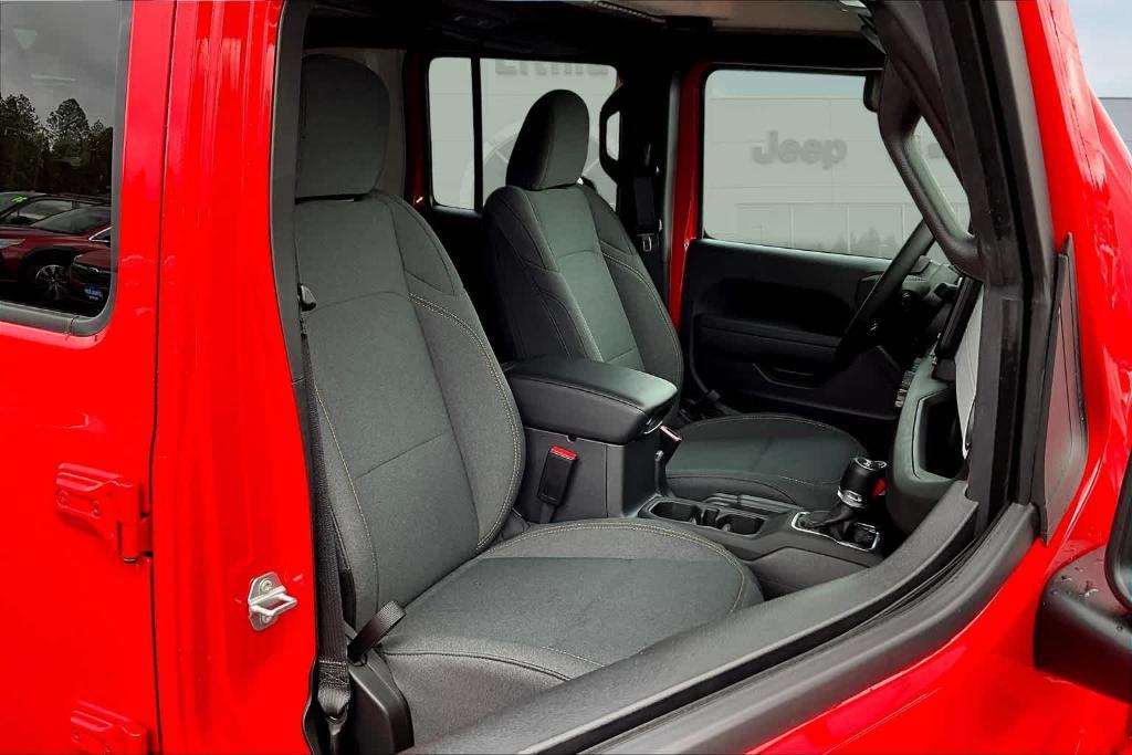 new 2025 Jeep Wrangler car, priced at $47,500