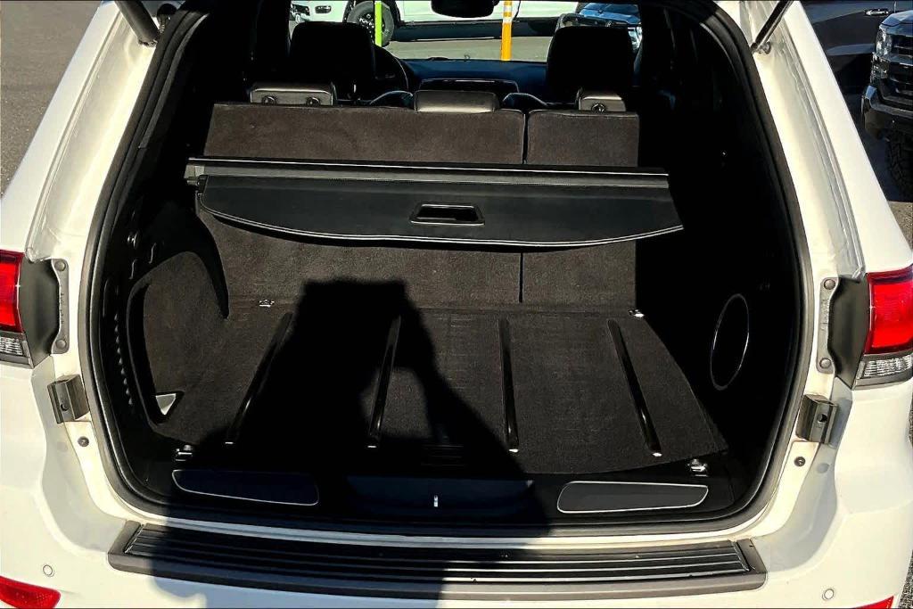 used 2017 Jeep Grand Cherokee car, priced at $20,500