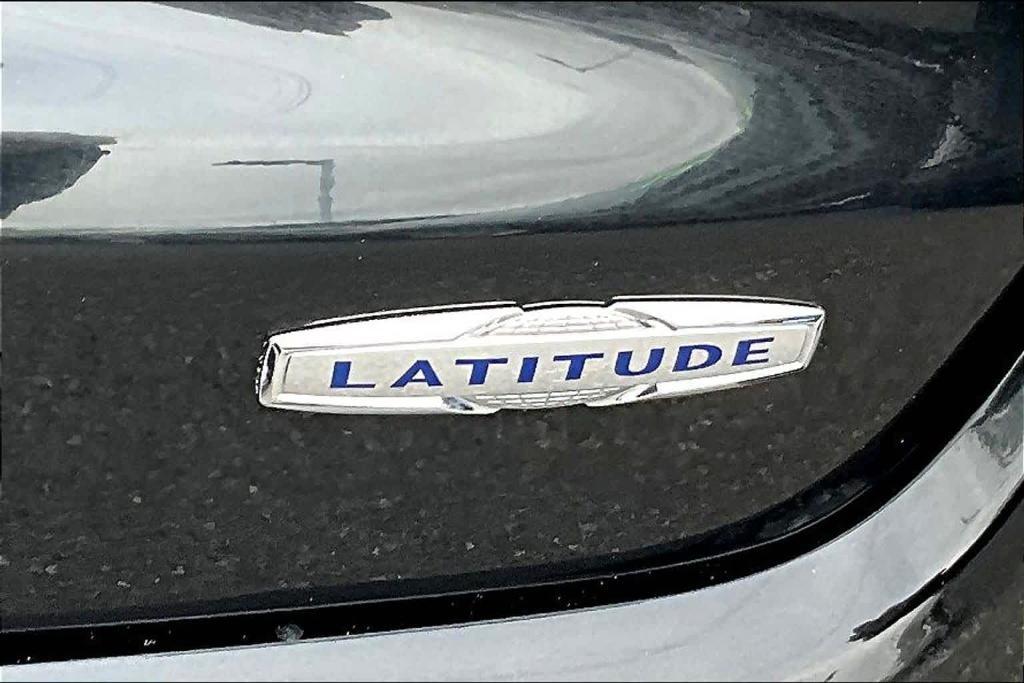 used 2024 Jeep Compass car, priced at $20,995