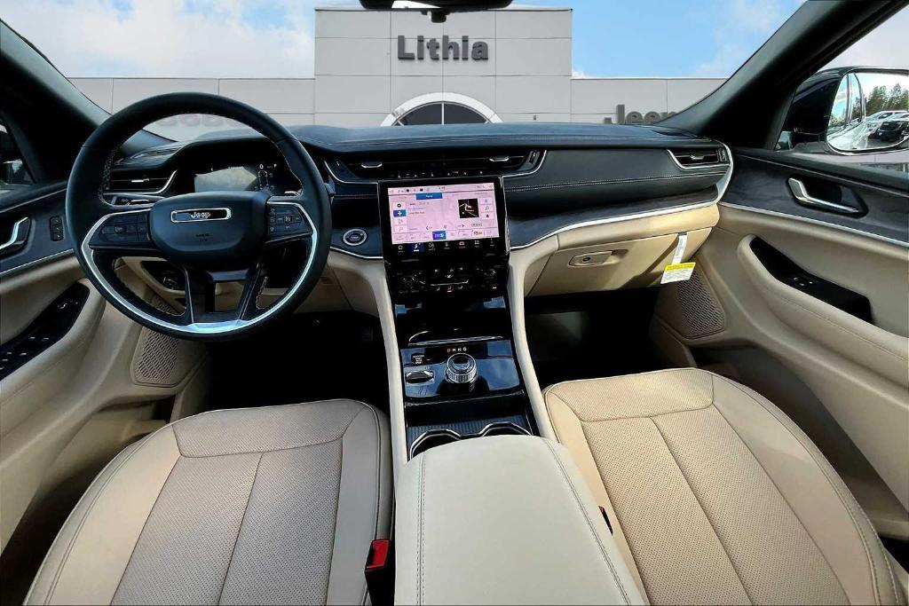 new 2025 Jeep Grand Cherokee L car, priced at $50,900