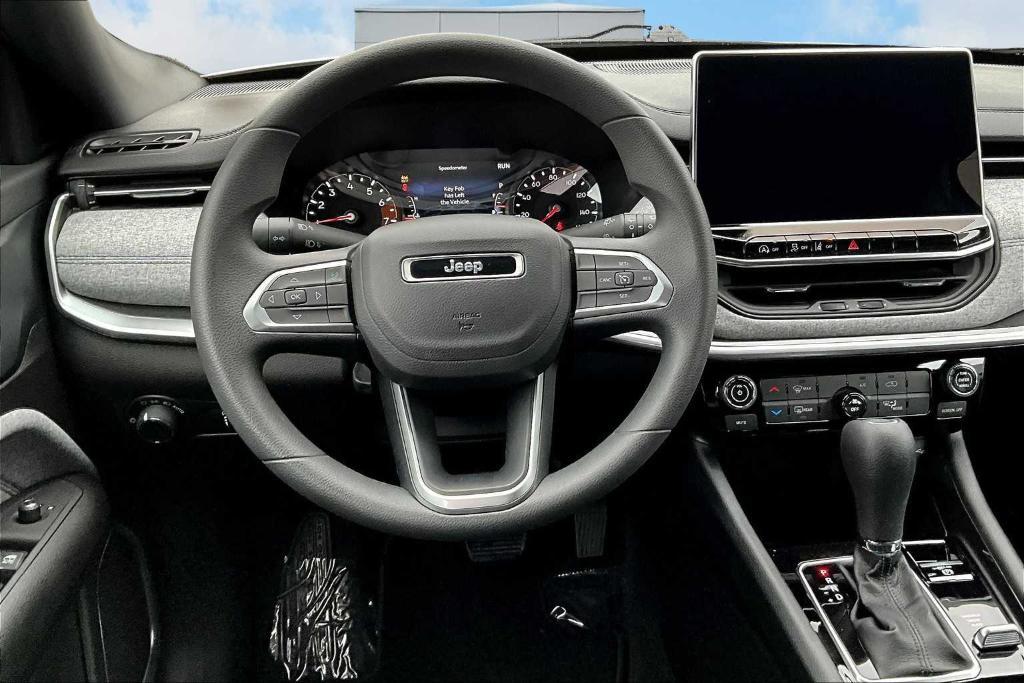 used 2024 Jeep Compass car, priced at $22,900