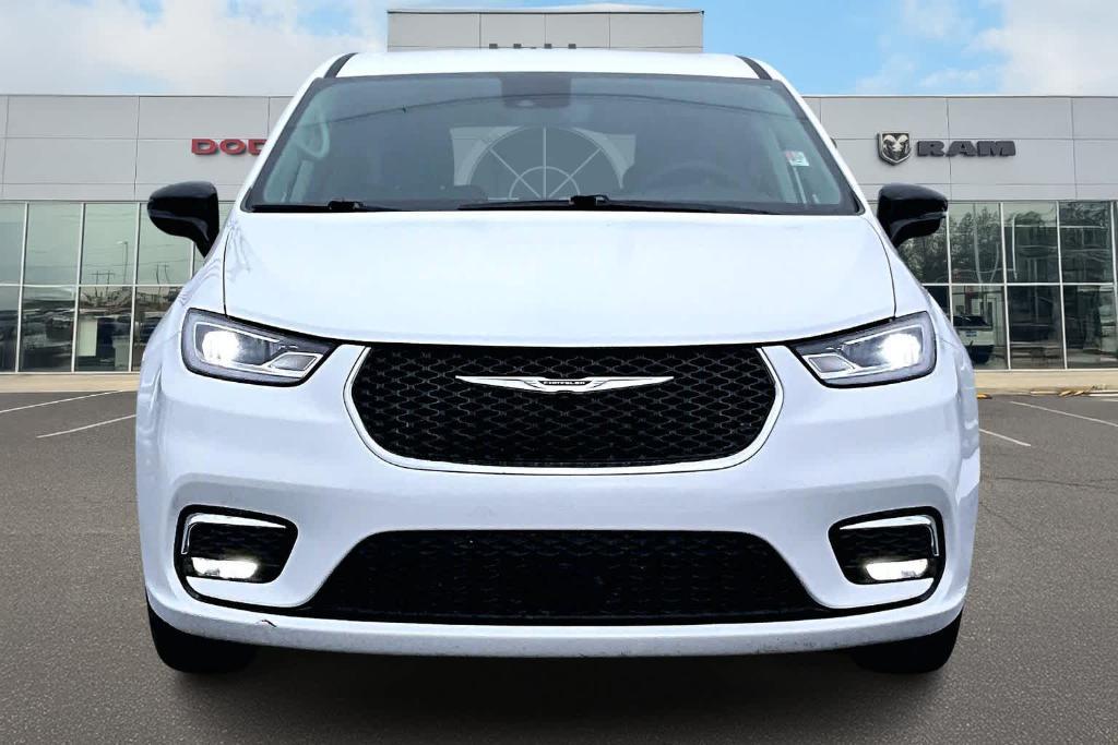 used 2024 Chrysler Pacifica car, priced at $30,495