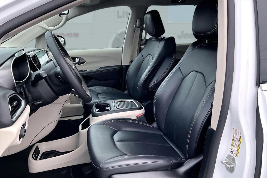 used 2024 Chrysler Pacifica car, priced at $30,495