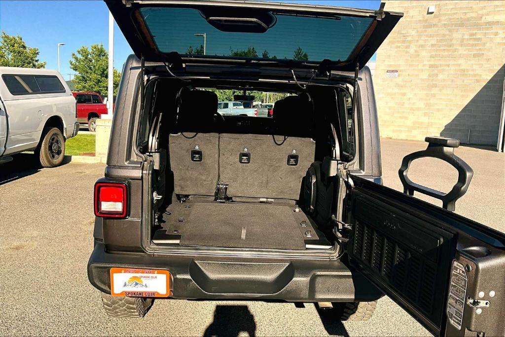 used 2021 Jeep Wrangler Unlimited car, priced at $31,000