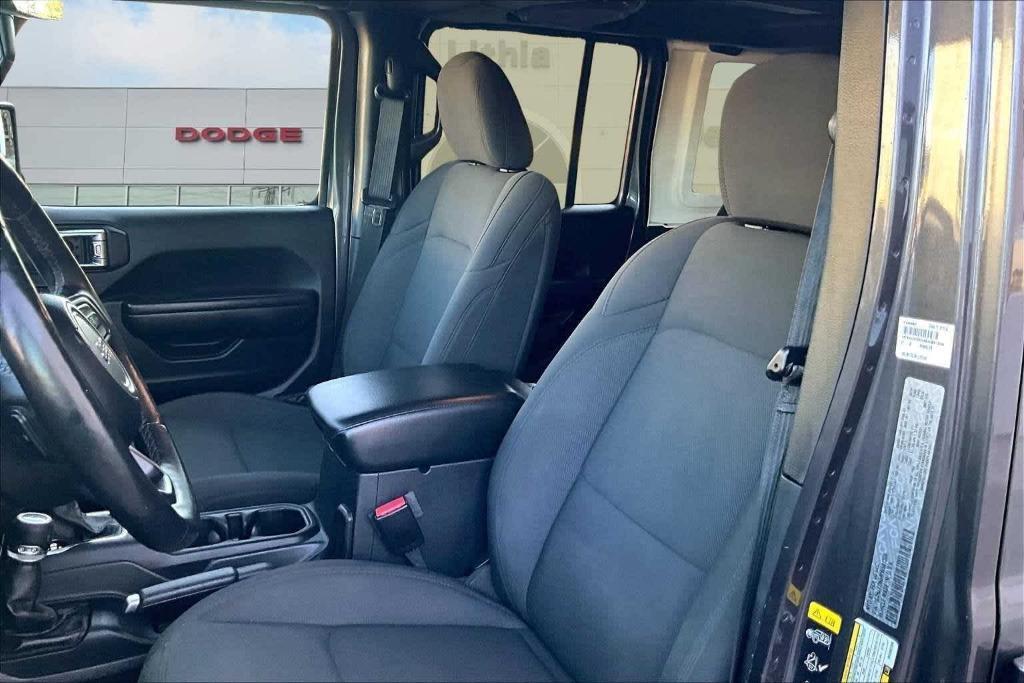 used 2021 Jeep Wrangler Unlimited car, priced at $31,000