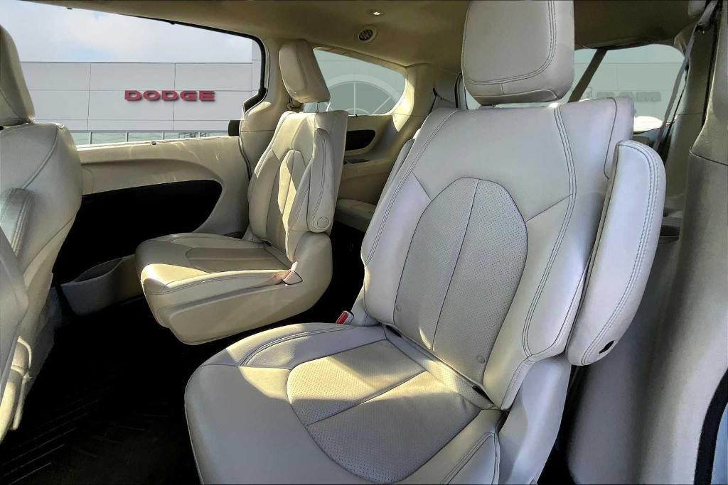 used 2018 Chrysler Pacifica Hybrid car, priced at $22,900