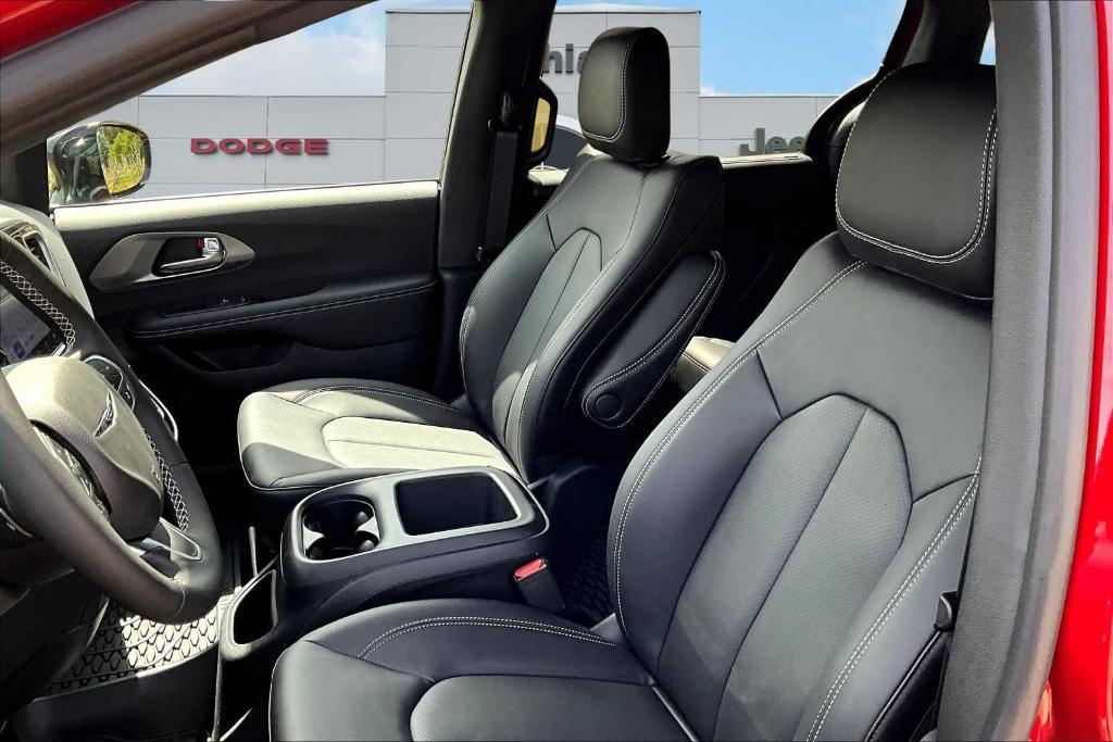 new 2025 Chrysler Voyager car, priced at $39,900