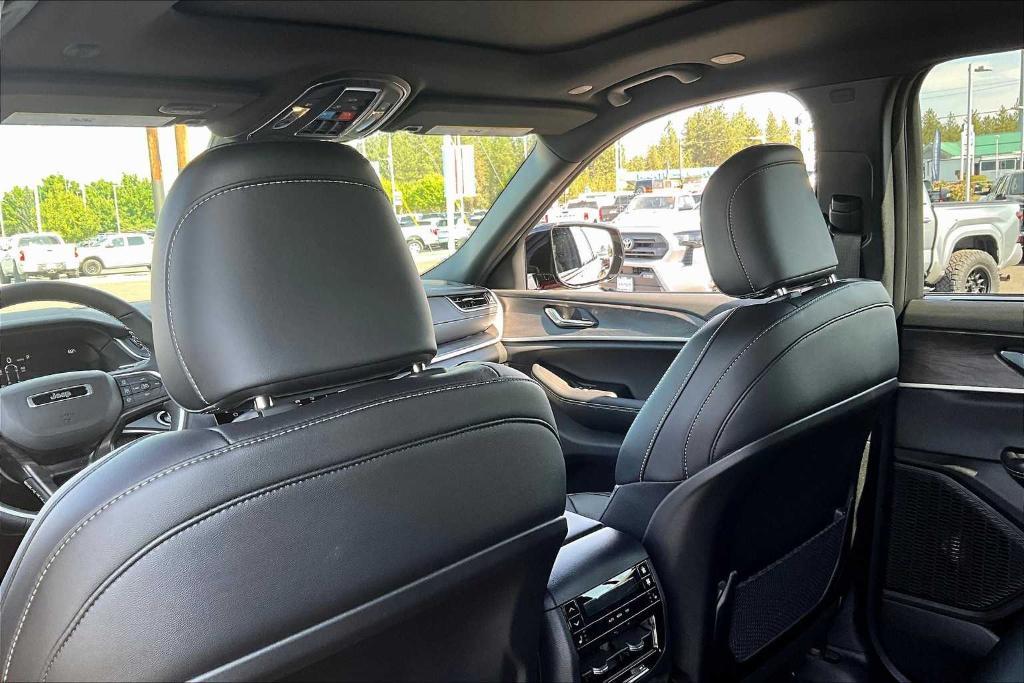 new 2025 Jeep Grand Cherokee L car, priced at $56,800
