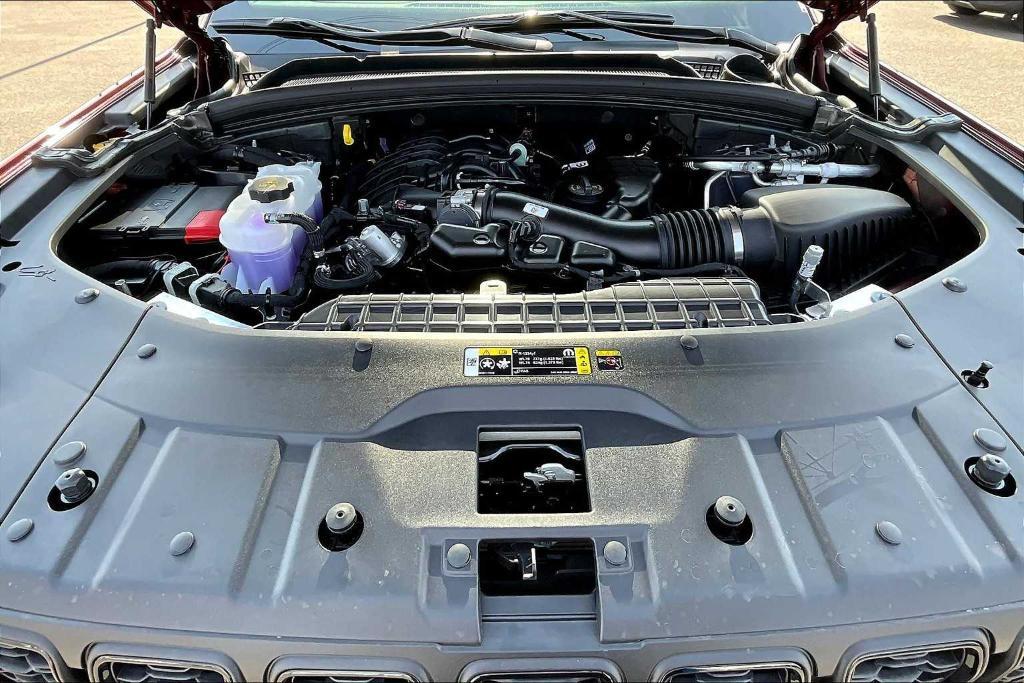 new 2025 Jeep Grand Cherokee L car, priced at $56,800