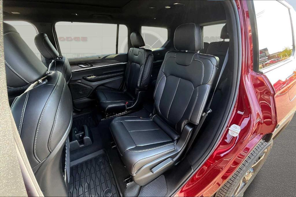 new 2025 Jeep Grand Cherokee L car, priced at $56,800